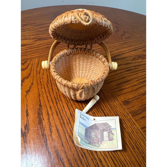 Vintage Nantucket Lidded Basket Linda Layden Swing Handle Floral Topper - Picture 6 of 11